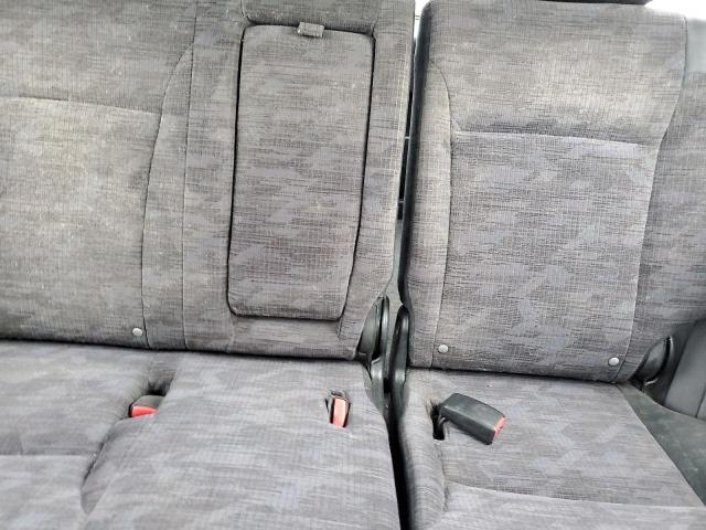 Photo 10 from auction – 2002 HONDA CR-V LX with VIN JHLRD78492C006606
