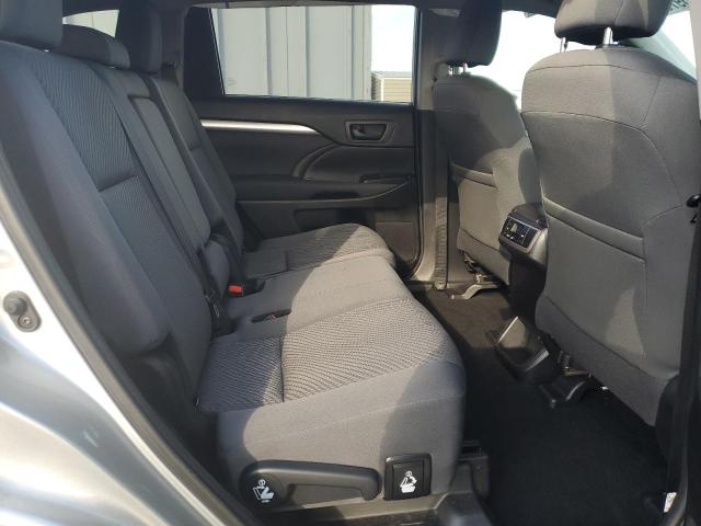 Photo 11 from auction – 2019 TOYOTA HIGHLANDER with VIN 5TDZZRFH0KS349125
