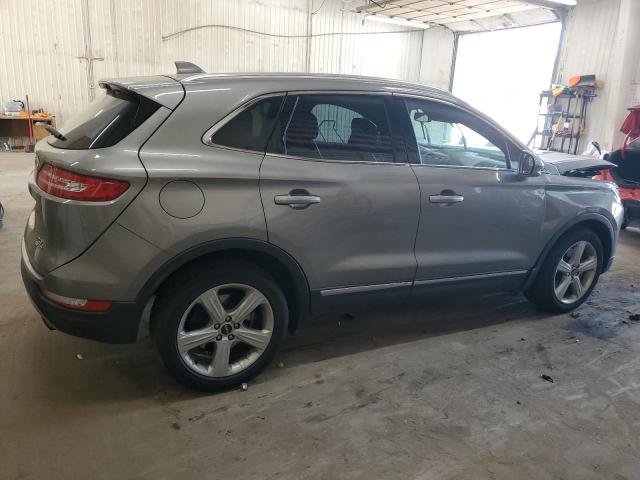 Photo 3 from auction – 2016 LINCOLN MKC PREMIERE with VIN 5LMCJ1C97GUJ21470