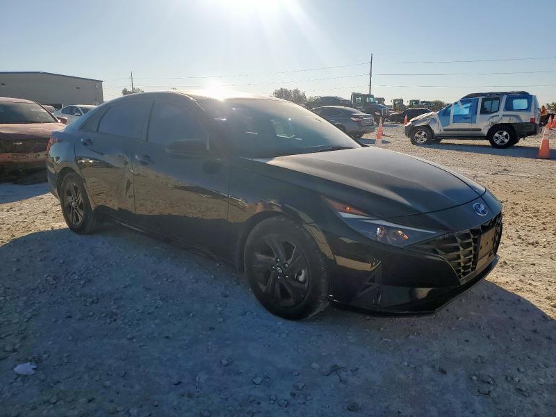 Photo 4 from auction – 2022 HYUNDAI ELANTRA with VIN KMHLS4AG4NU227441