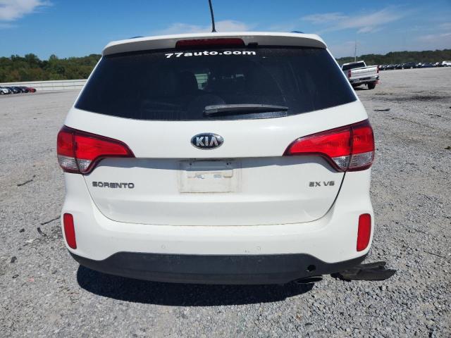 Photo 6 from auction – 2015 KIA SORENTO EX with VIN 5XYKU4A71FG655030