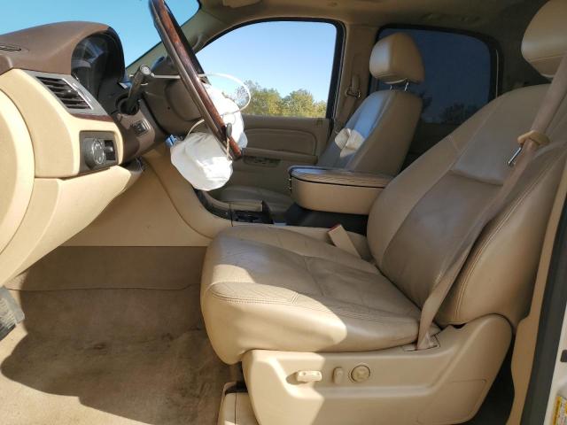 Photo 7 from auction – 2010 CADILLAC ESCALADE L with VIN 1GYUKBEF2AR101391