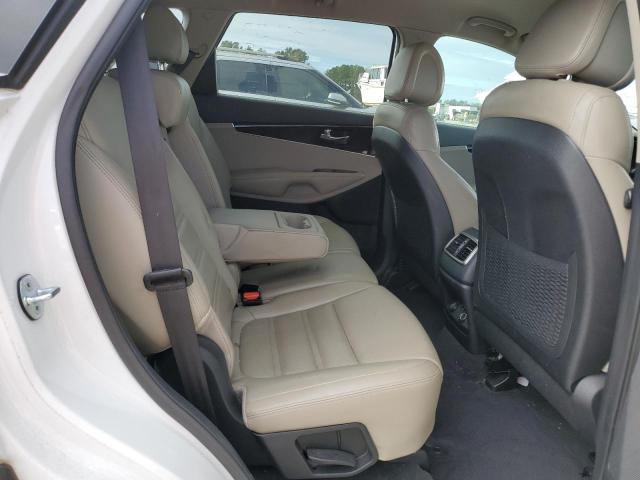 Photo 11 from auction – 2016 KIA SORENTO EX with VIN 5XYPH4A14GG068392