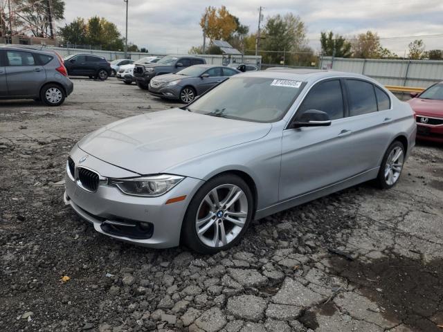 BMW 335 I 2015 مع رقم تعريف المركبة WBA3A9G59FNT09250 - صورة من المزاد
