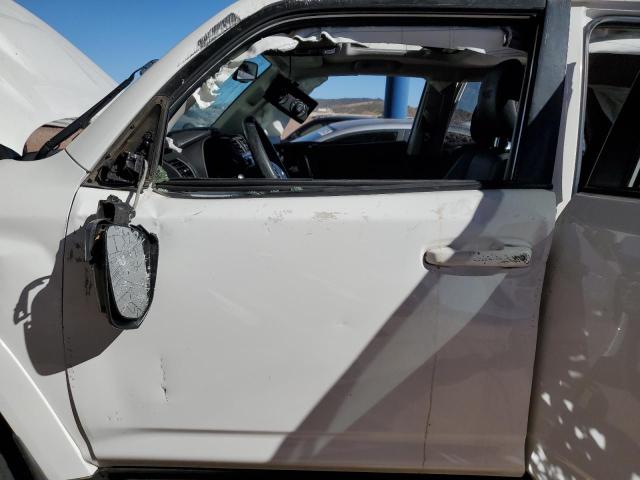 Photo 7 from auction – 2019 TOYOTA 4RUNNER SR with VIN JTEBU5JR2K5637576