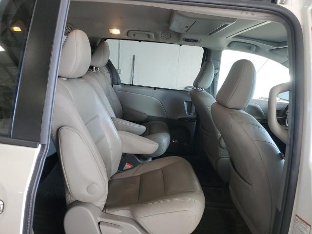 Photo 11 from auction – 2015 TOYOTA SIENNA XLE with VIN 5TDDK3DC7FS096748