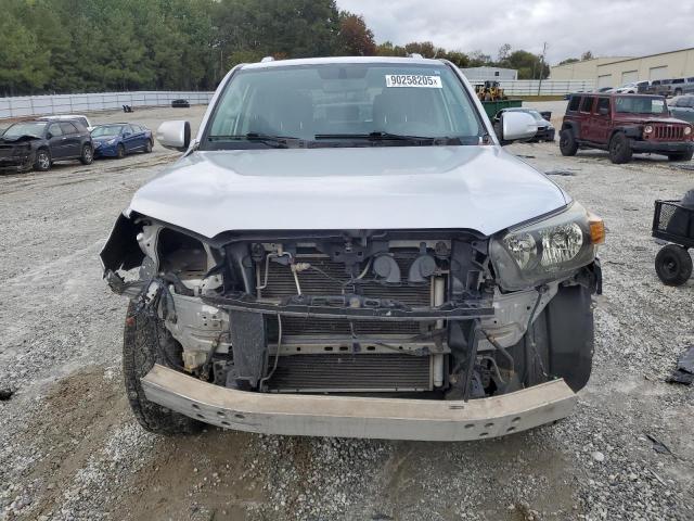 Photo 5 from auction – 2011 TOYOTA 4RUNNER SR with VIN JTEZU5JR0B5022779