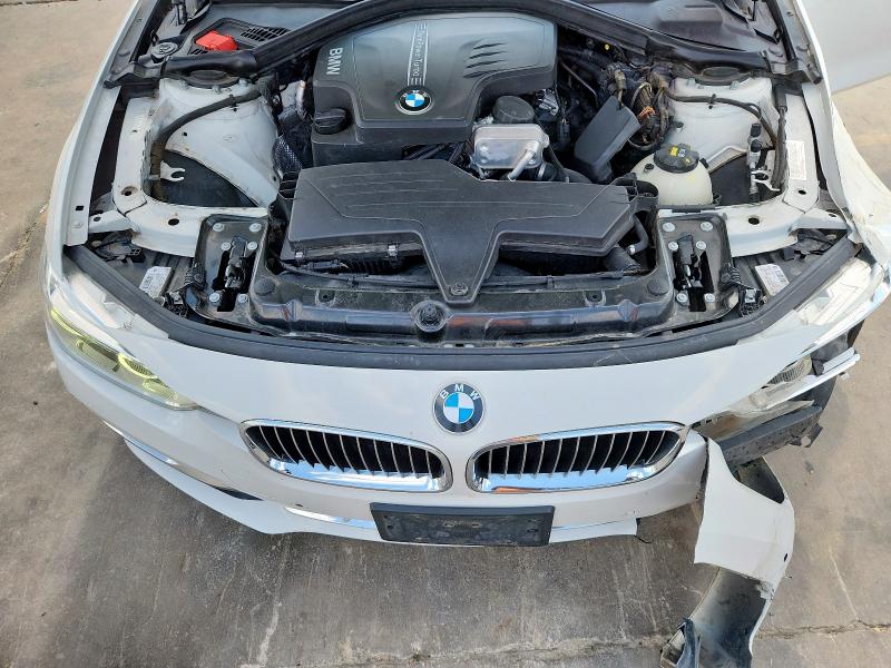 Zdjęcie 11 z aukcji – 2016 BMW 328 I z VIN WBA8E9C56GK643660