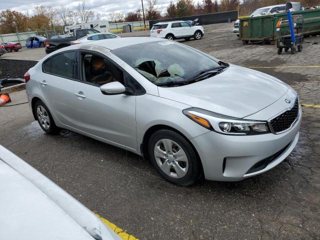 صورة رقم 4 من المزاد - 2017 KIA FORTE LX مع VIN 3KPFK4A77HE142016