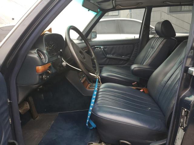 Photo 7 from auction – 1982 MERCEDES-BENZ 300 DT with VIN WDBAB33A2CB008564