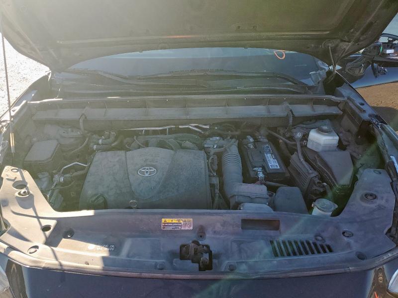Photo 12 from auction – 2022 TOYOTA HIGHLANDER with VIN 5TDFZRAH6NS128174