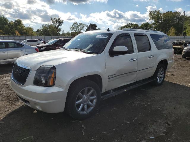 GMC YUKON XL D 2011 with VIN 1GKS2MEF3BR257471 - Photo from auction
