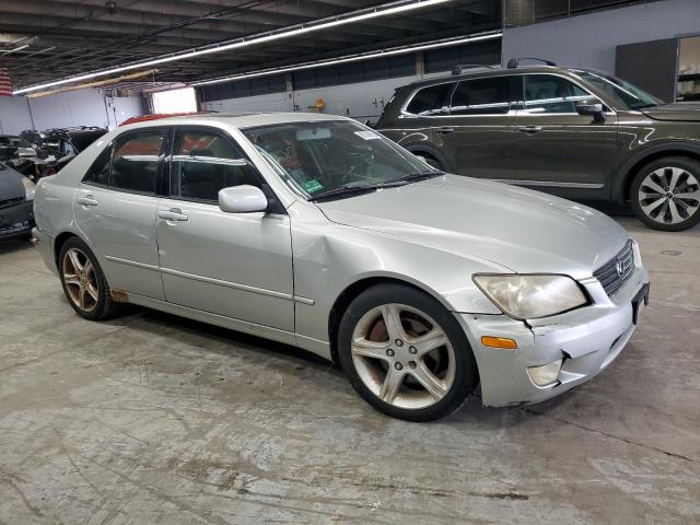 Photo 4 from auction – 2001 LEXUS IS 300 with VIN JTHBD182210023398