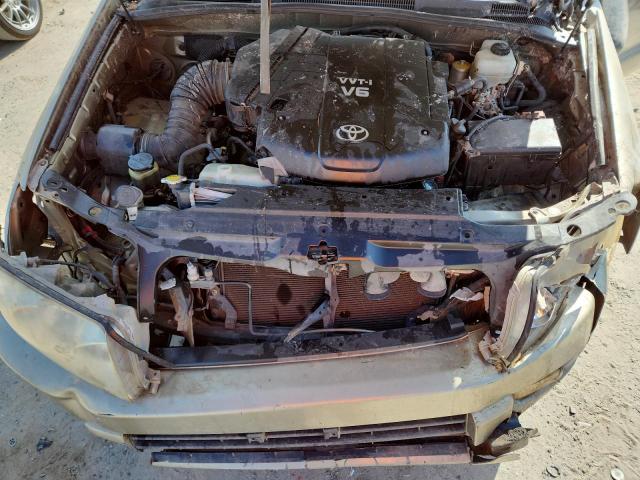 Photo 12 from auction – 2005 TOYOTA 4RUNNER SR with VIN JTEZU14R658030005