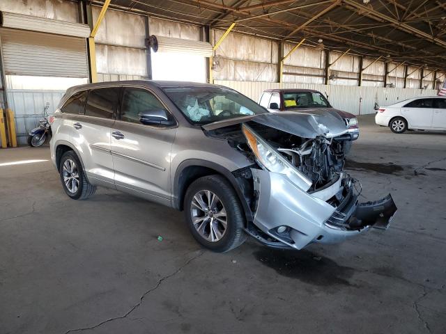 Photo 4 from auction – 2016 TOYOTA HIGHLANDER with VIN 5TDZKRFH0GS144884