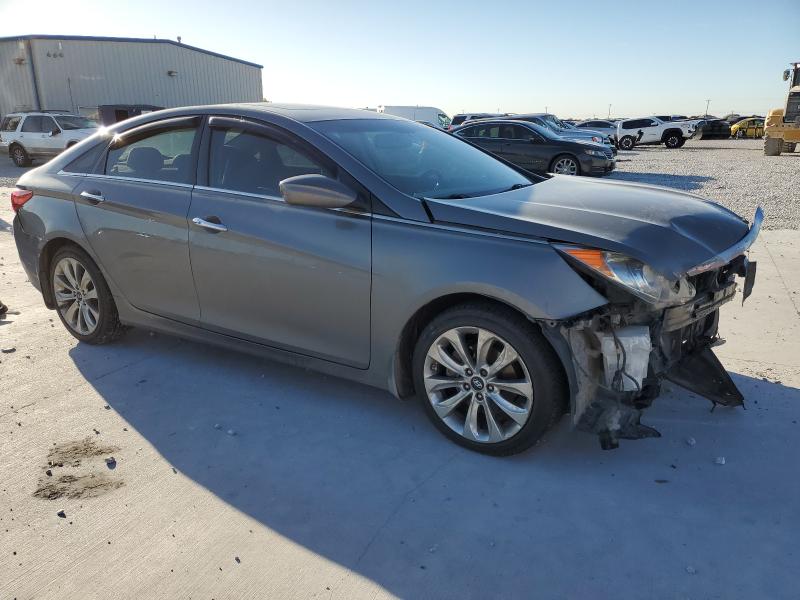 Photo 4 from auction – 2013 HYUNDAI SONATA SE with VIN 5NPEC4AC0DH806751