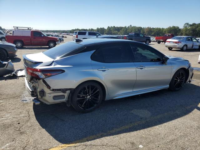 Photo 3 from auction – 2022 TOYOTA CAMRY with VIN 4T1K61AK8NU013376