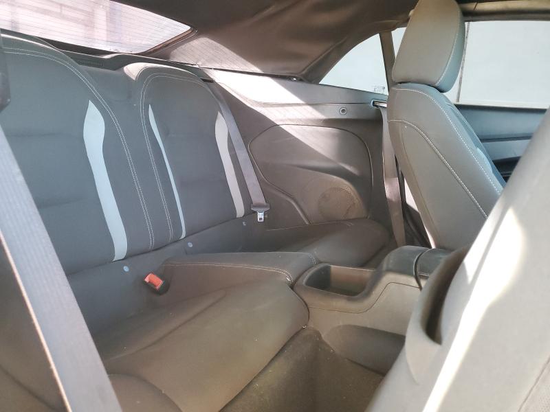 Photo 10 from auction – 2018 CHEVROLET CAMARO LT with VIN 1G1FB3DX6J0132557