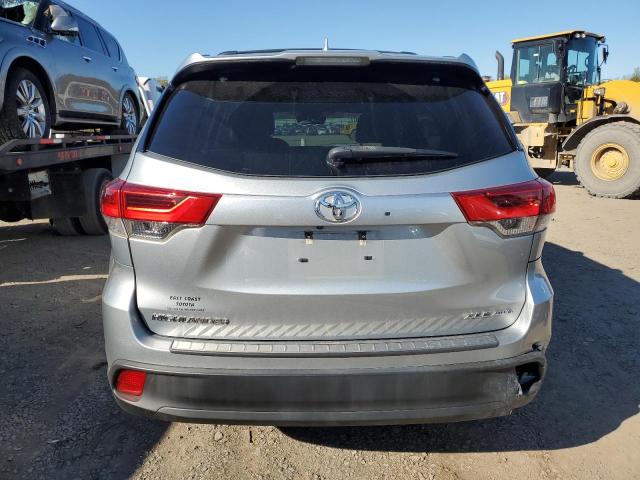 Photo 6 from auction – 2018 TOYOTA HIGHLANDER with VIN 5TDJZRFH2JS544168