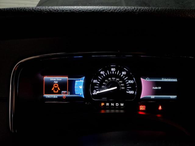 Photo 9 from auction – 2015 LINCOLN NAVIGATOR with VIN 5LMJJ3JT3FEJ03414