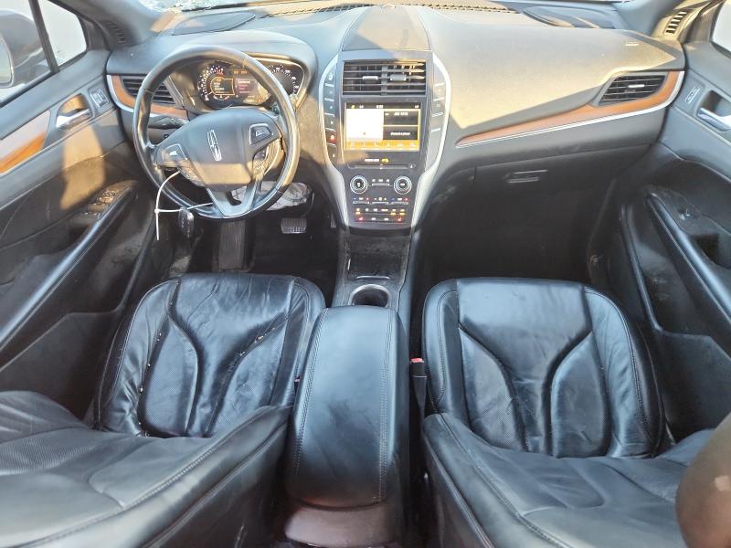 Photo 8 from auction – 2019 LINCOLN MKC SELECT with VIN 5LMCJ2C95KUL17597