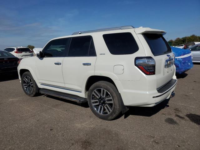 Photo 2 from auction – 2020 TOYOTA 4RUNNER SR with VIN JTEBU5JR2L5756648