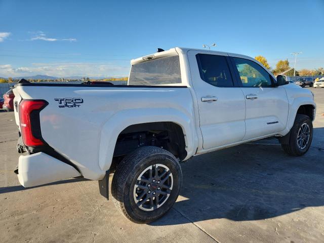 Photo 3 from auction – 2024 TOYOTA TACOMA DOU with VIN 3TMLB5JN6RM066187