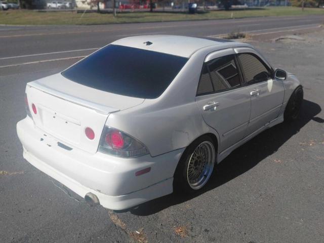 Photo 4 from auction – 2004 LEXUS IS 300 with VIN JTHBD192240093230