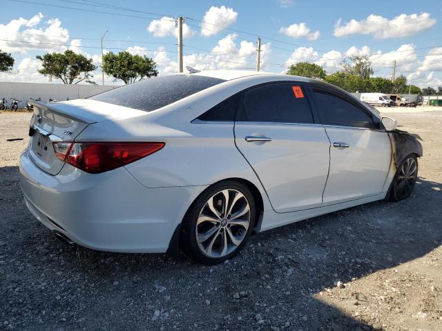 Photo 3 from auction – 2013 HYUNDAI SONATA SE with VIN 5NPEC4AB0DH652257
