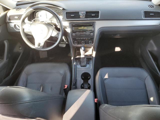 Photo 8 from auction – 2014 VOLKSWAGEN PASSAT S with VIN 1VWAT7A30EC069643