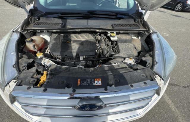 Photo 7 from auction – 2017 FORD ESCAPE SE with VIN 1FMCU9GD5HUB33660