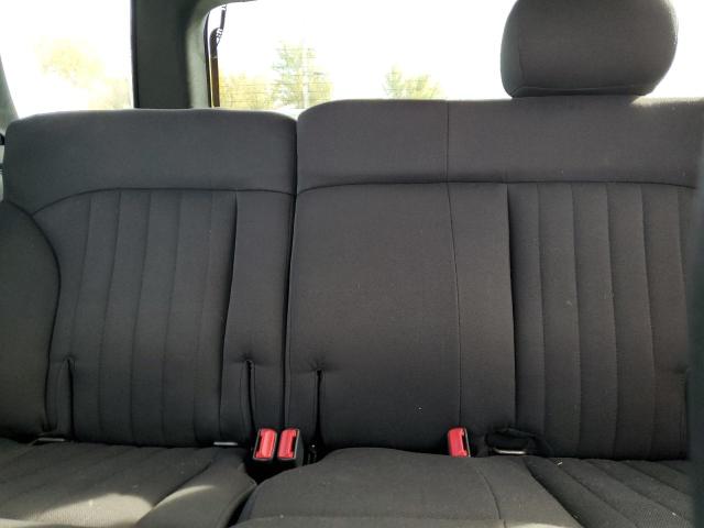 Photo 10 from auction – 2004 CHEVROLET BLAZER with VIN 1GNCS13XX4K126065
