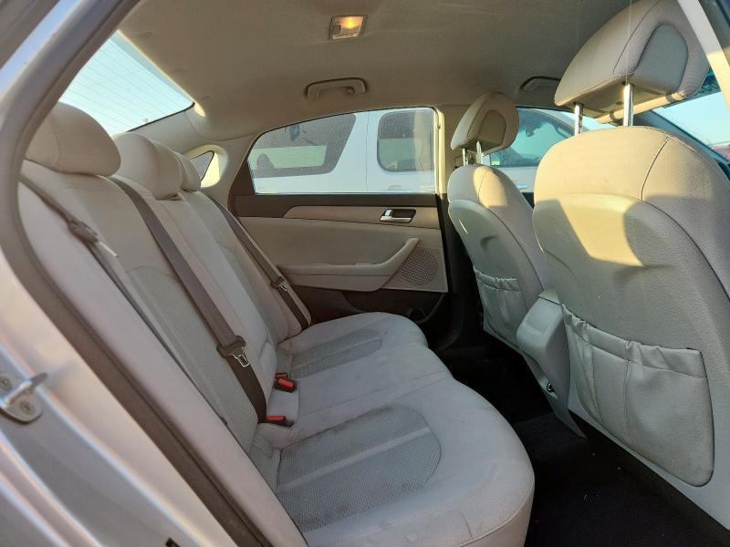 Photo 10 from auction – 2016 HYUNDAI SONATA SE with VIN 5NPE24AF4GH323152