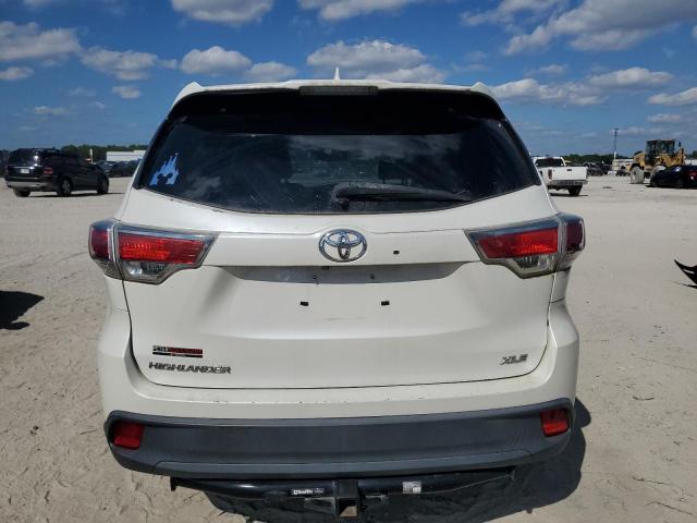 Photo 6 from auction – 2015 TOYOTA HIGHLANDER with VIN 5TDKKRFH5FS063637