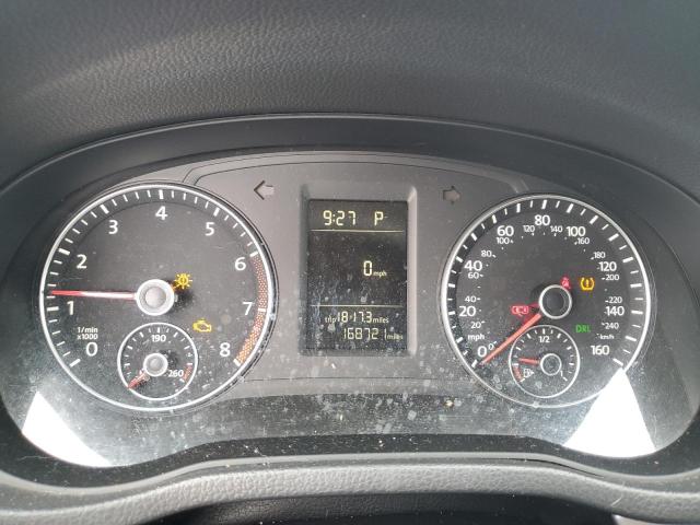 Photo 9 from auction – 2015 VOLKSWAGEN PASSAT S with VIN 1VWAT7A36FC036857