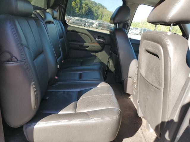 Photo 10 from auction – 2012 CHEVROLET AVALANCHE with VIN 3GNTKFE74CG199173