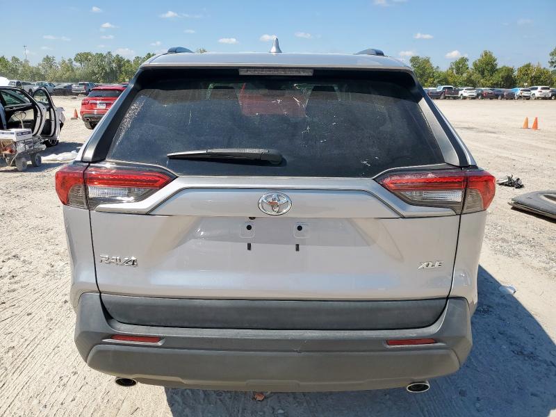 Photo 6 from auction – 2021 TOYOTA RAV4 XLE with VIN 2T3W1RFVXMC162848