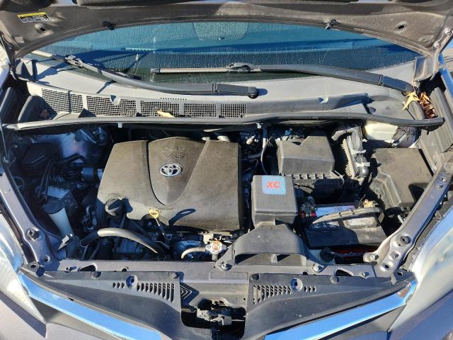 Photo 12 from auction – 2018 TOYOTA SIENNA LE with VIN 5TDKZ3DC0JS905518