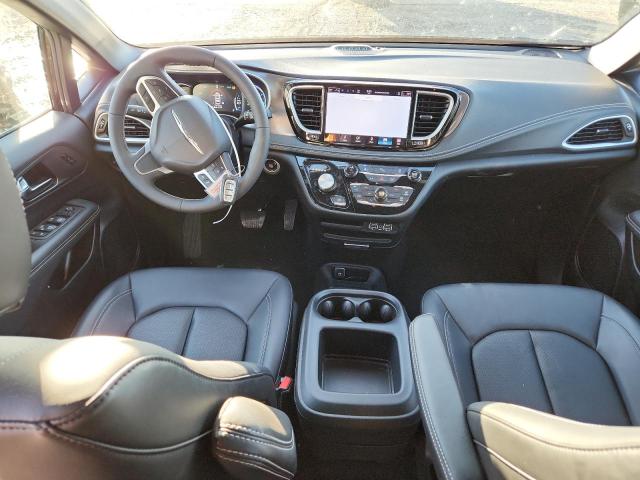 Foto 8 de la subasta – 2025 CHRYSLER PACIFICA H con VIN 2C4RC1S7XSR580803