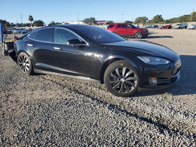 Photo 4 from auction – 2013 TESLA MODEL S with VIN 5YJSA1DP9DFP17605