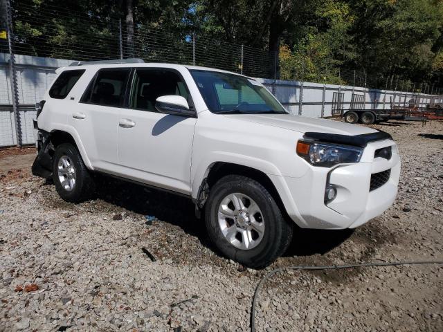 Photo 4 from auction – 2017 TOYOTA 4RUNNER SR with VIN JTEZU5JRXH5164274
