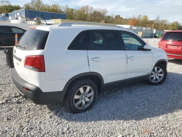 Photo 3 from auction – 2013 KIA SORENTO LX with VIN 5XYKTDA24DG314838