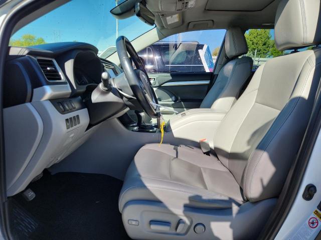 Photo 7 from auction – 2019 TOYOTA HIGHLANDER with VIN 5TDJZRFH2KS565510