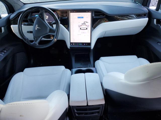 Photo 8 from auction – 2018 TESLA MODEL X with VIN 5YJXCAE2XJF106397