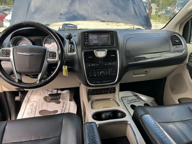 Photo 9 from auction – 2012 CHRYSLER TOWN & COU with VIN 2C4RC1CG2CR413478