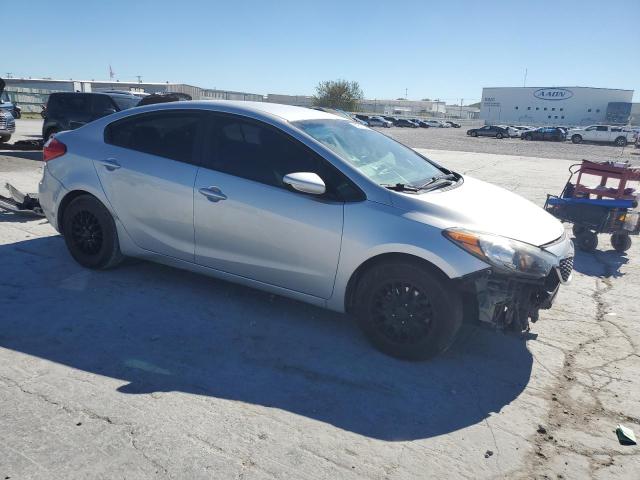 Photo 4 from auction – 2016 KIA FORTE LX with VIN KNAFK4A66G5467724