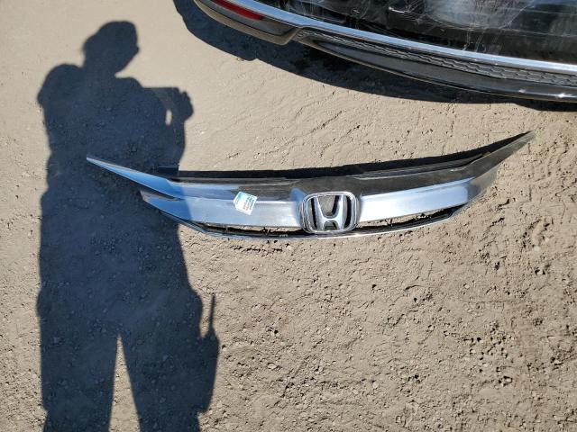 Photo 12 from auction – 2017 HONDA ACCORD with VIN JHMCR6F71HC800065