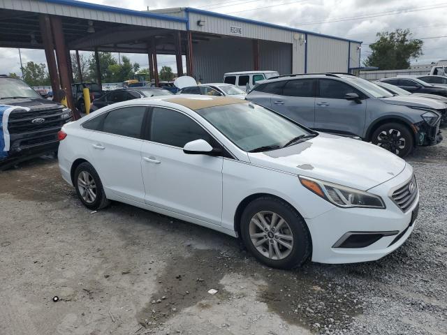 Photo 4 from auction – 2017 HYUNDAI SONATA SE with VIN 5NPE24AF6HH566723