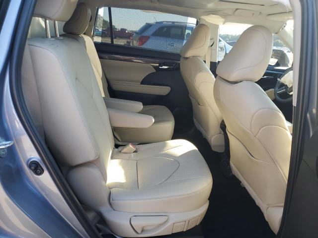 Photo 11 from auction – 2023 TOYOTA HIGHLANDER with VIN 5TDKDRAH3PS013693