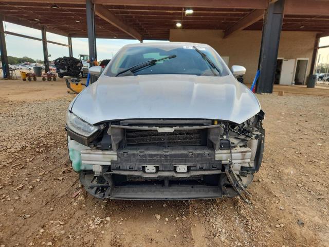 Photo 5 from auction – 2016 FORD FUSION S with VIN 3FA6P0G78GR327657